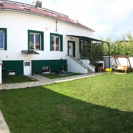 Bea * Lucenec