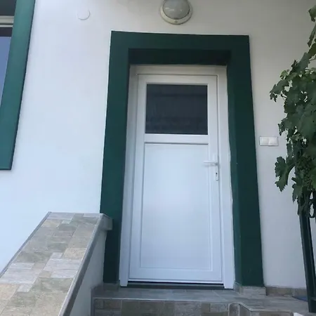 Bea Apartment